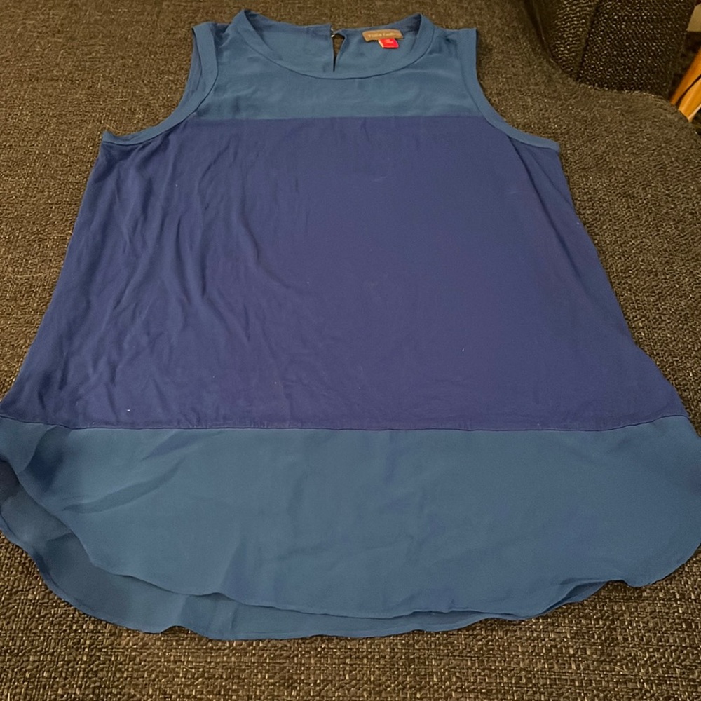 Blue sheet and fabric top